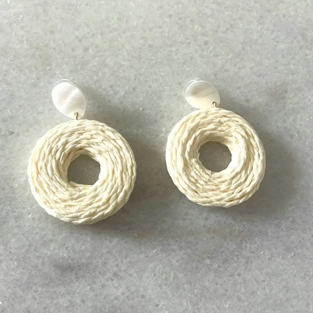 A new day Ratton earrings Cream circle stud nickel free fashion jewelry new OS